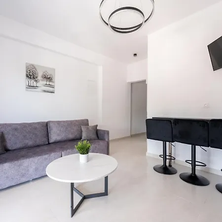 Square View Φλογητά