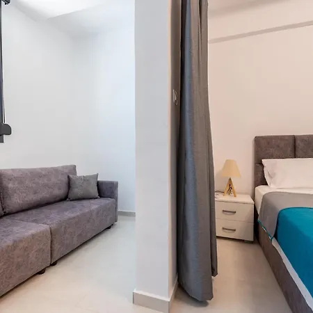 Square View Apartman *