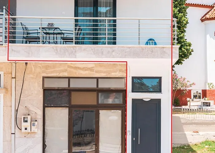 Square View Apartamento Flogita